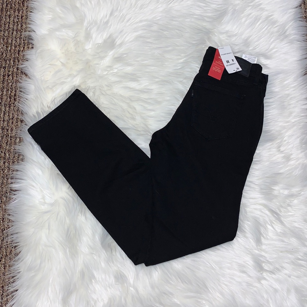 3 for $50🎉NWT Black Levis mid rise straight